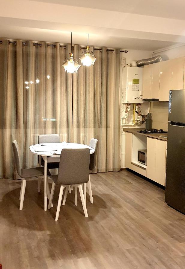 Appartement Apartament Max Mamaia Nord à Năvodari Extérieur photo
